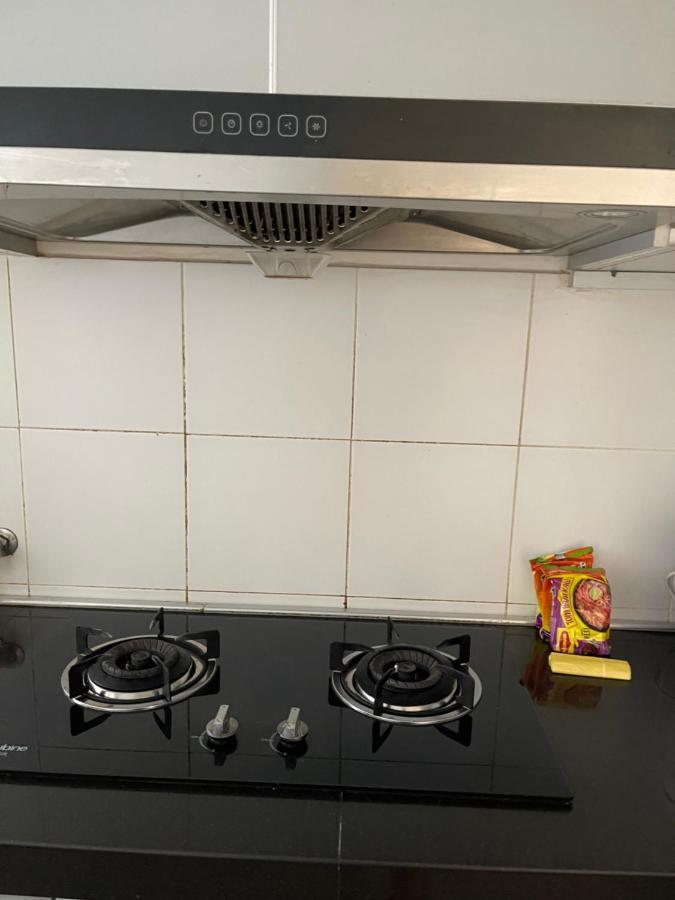 Homestay פוטראג'איה מראה חיצוני תמונה